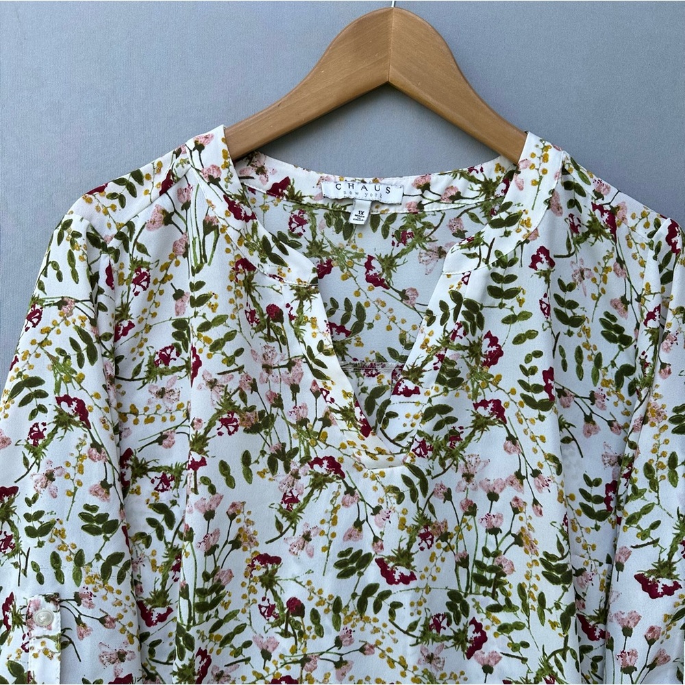 5 for $40 Chaus Floral Top Blouse Shirt Size 1X - Picture 3 of 8